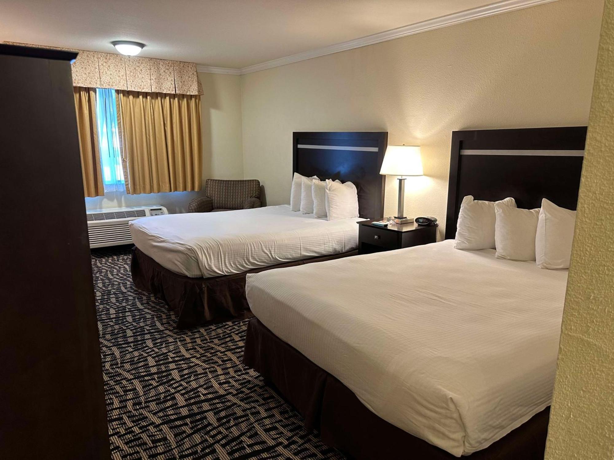 Best Western Plus Inn Of Hayward Eksteriør billede
