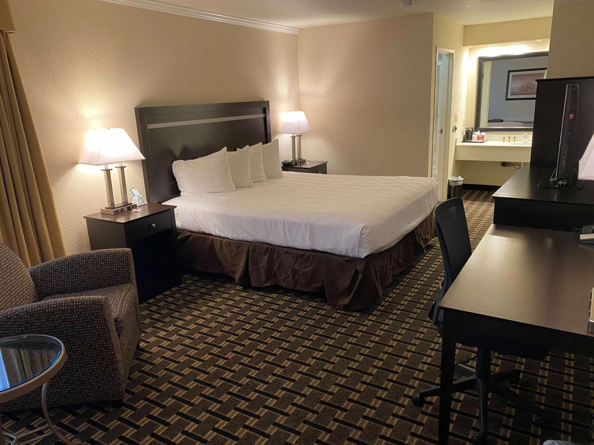 Best Western Plus Inn Of Hayward Eksteriør billede